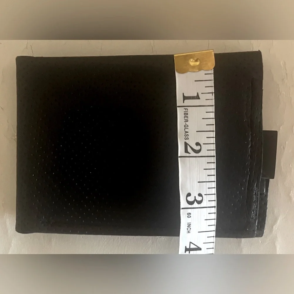 Accessories De Bonne Compagnie Leather Foldable Wallet